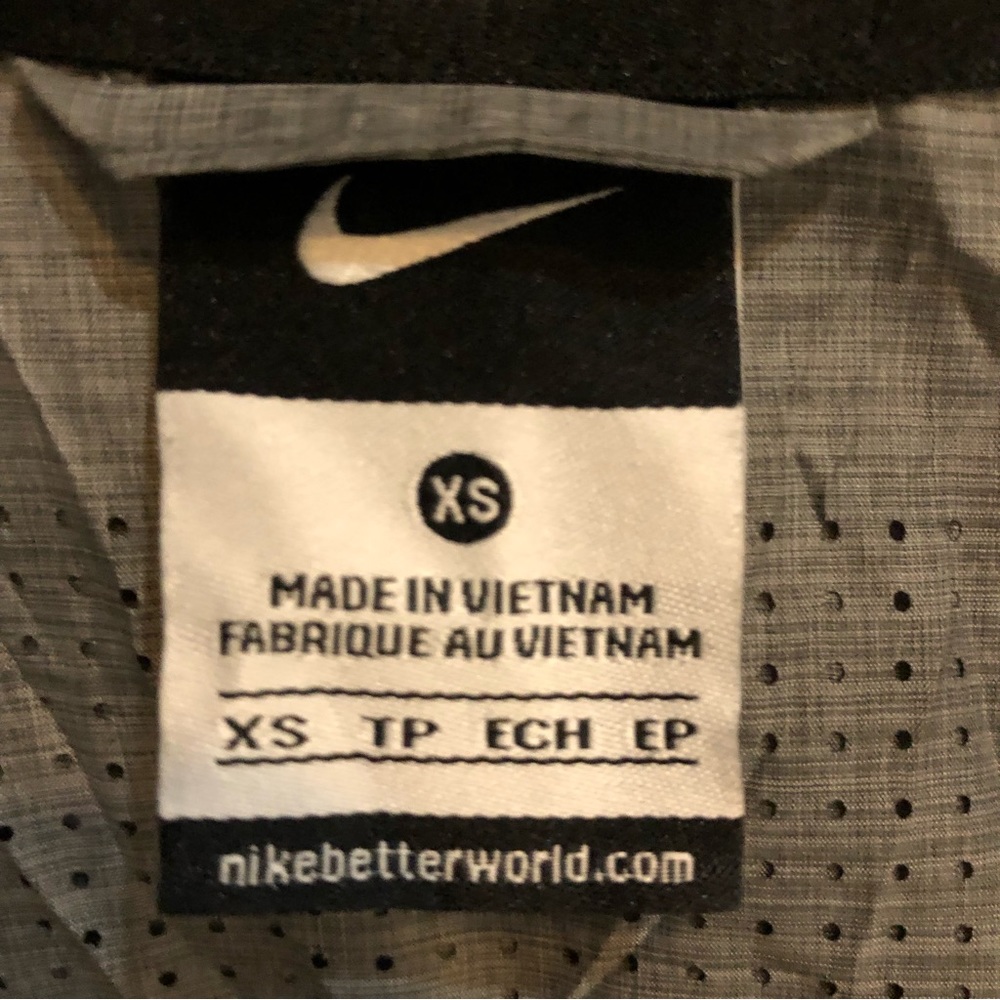 Gray Nike Running Jacket Lightweight Windbreaker - image 7